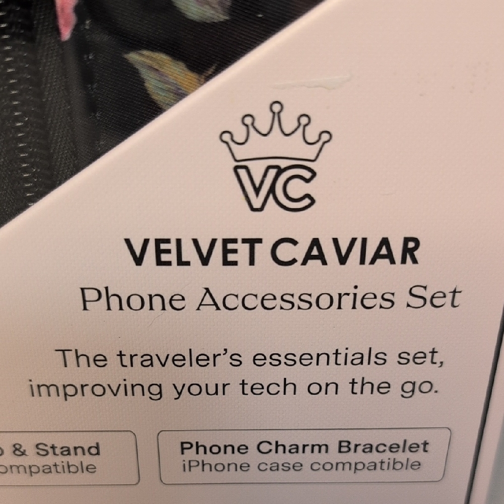 Velvet Caviar Phone Accessories Set with Pink Roses - Picture 2 of 4